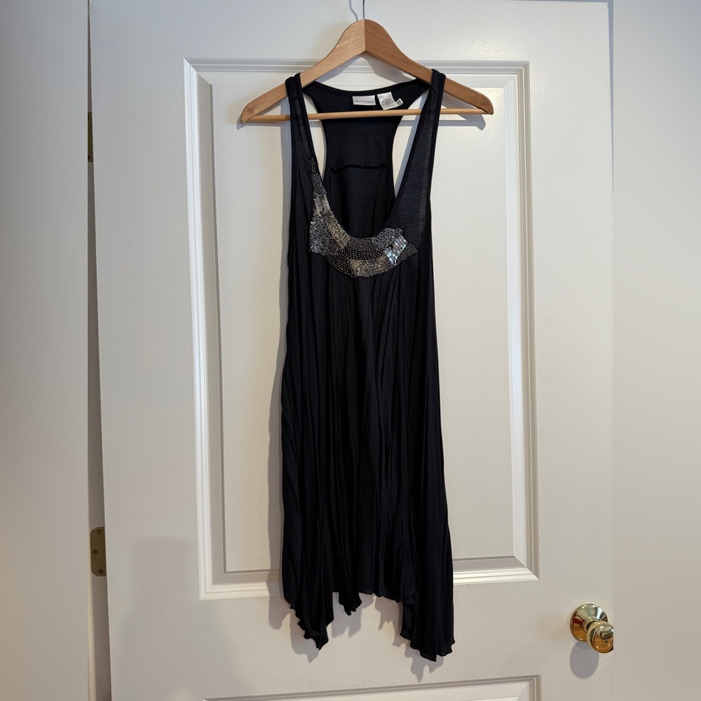 Newport News top size XS